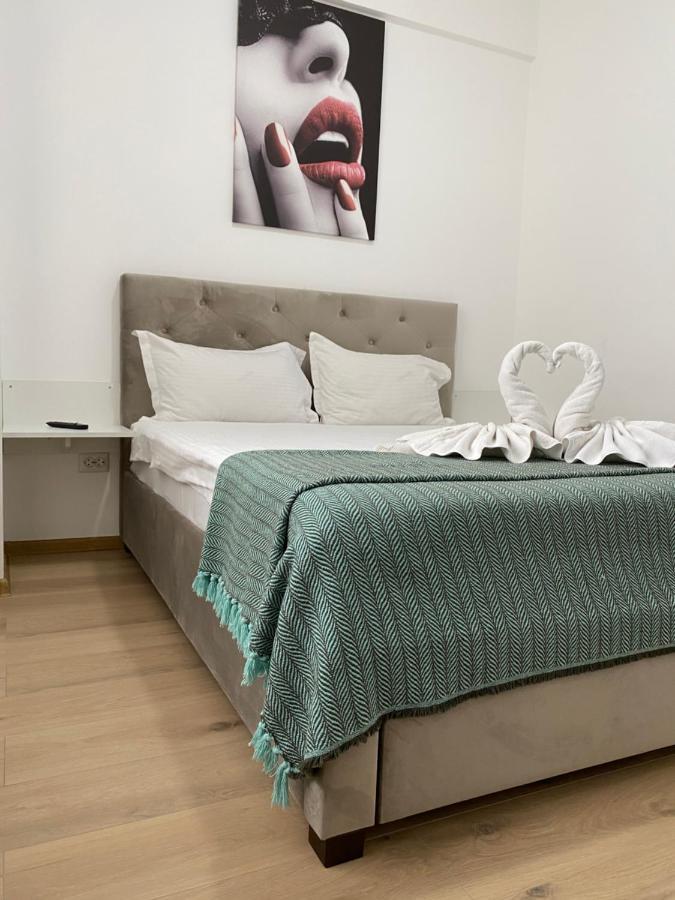 City Center Glam Apartments Palas Яш Екстериор снимка