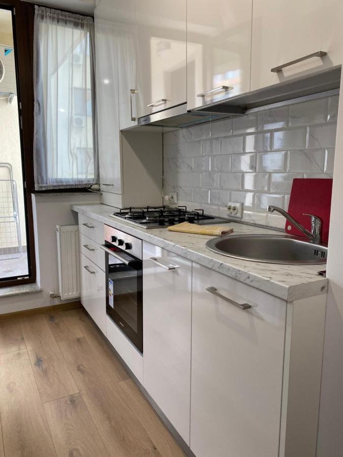 City Center Glam Apartments Palas Яш Екстериор снимка