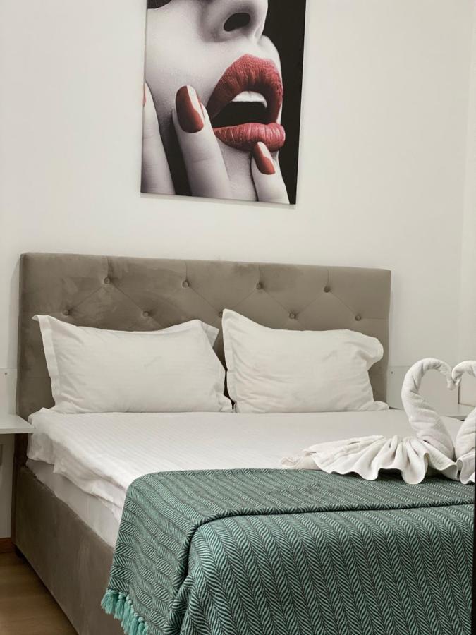 City Center Glam Apartments Palas Яш Екстериор снимка