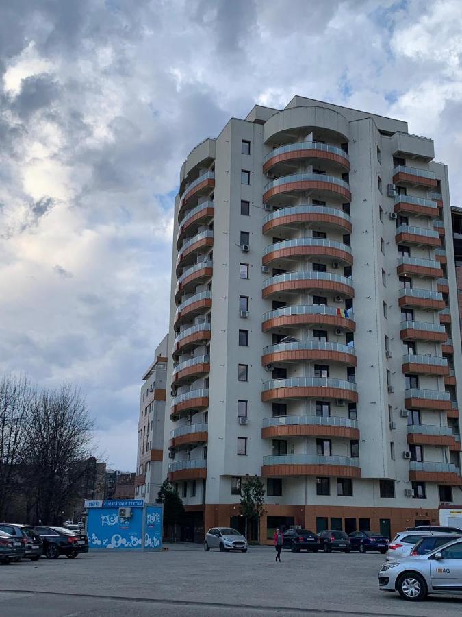 City Center Glam Apartments Palas Яш Екстериор снимка